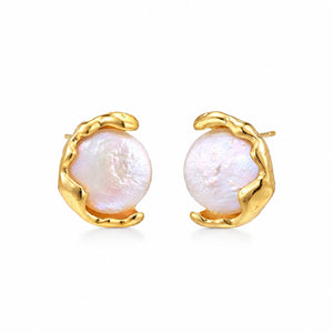 Alcôve Pearl Studs — Amaurine