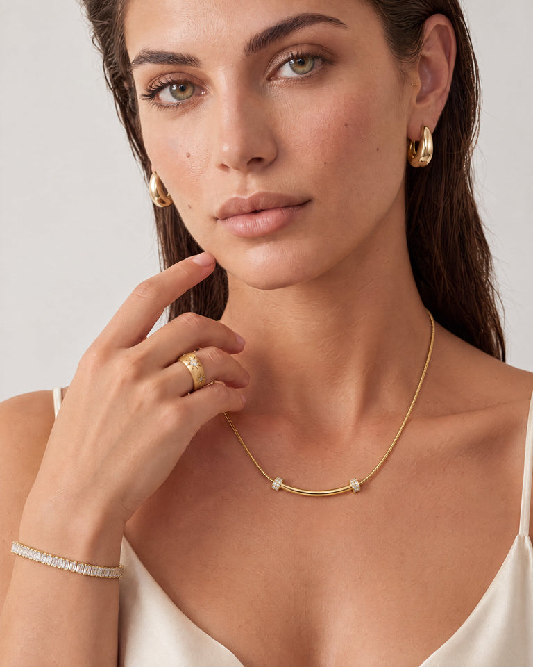 Voûte Bar Necklace in 18K gold vermeil over sterling silver, worn — Amaurine