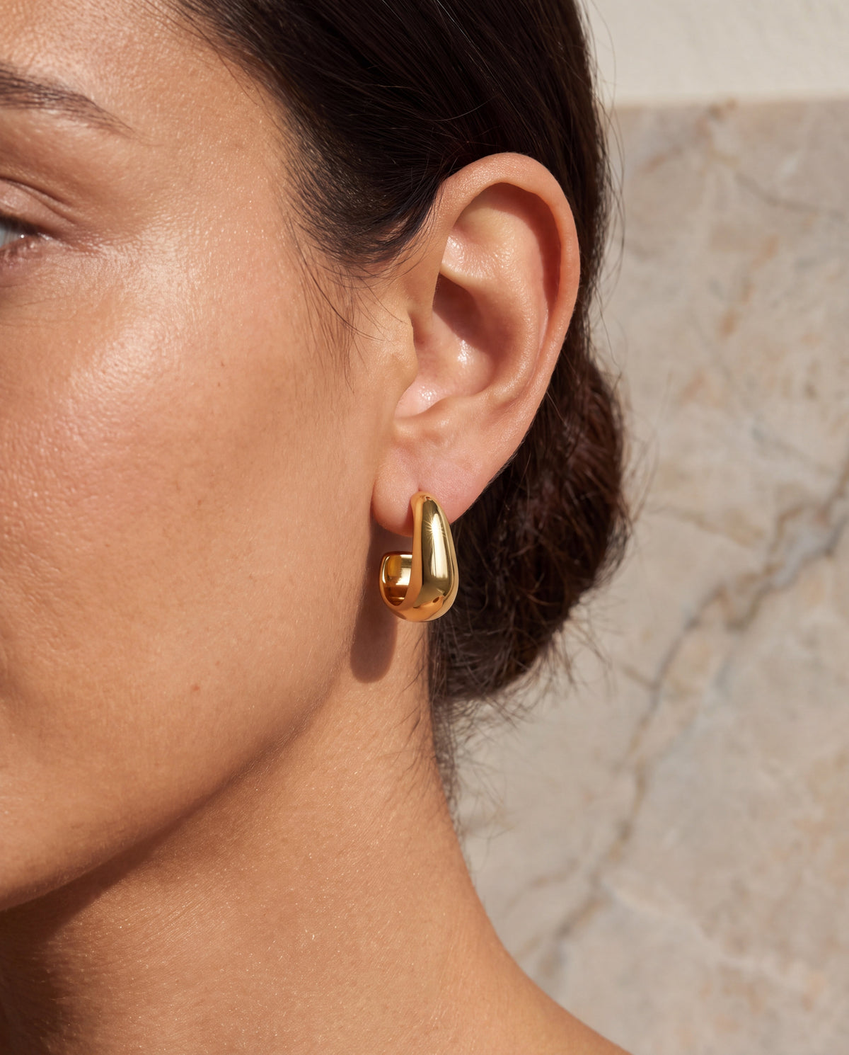 Hypoallergenic earrings: which metals are safe for sensitive ears — Amaurine