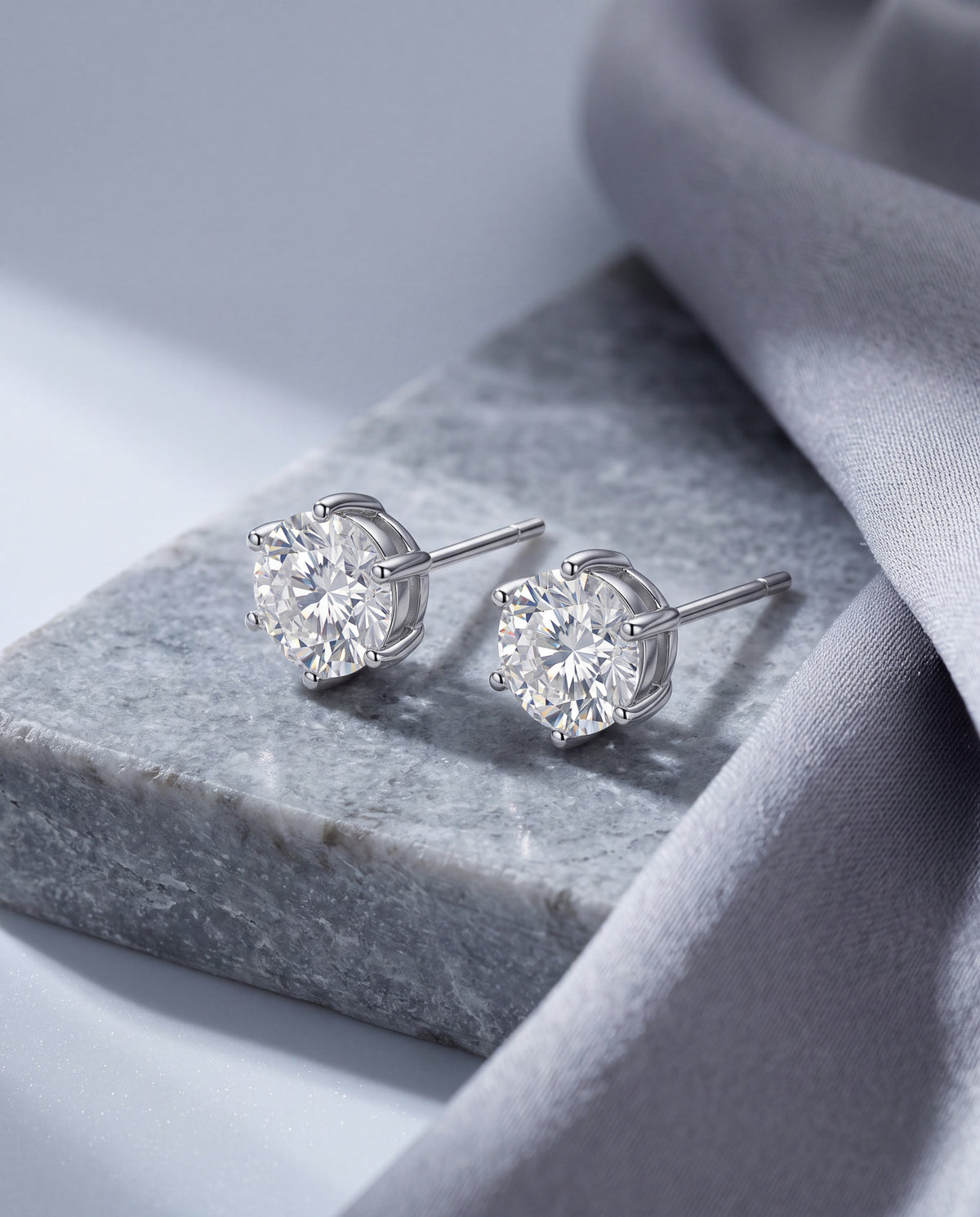 Moissanite vs diamond: what you're actually paying for — Amaurine