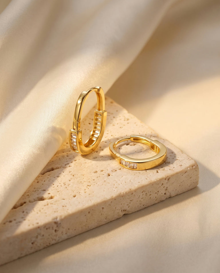Can you shower in gold plated jewellery? What water, sweat and sunscreen actually do — Amaurine