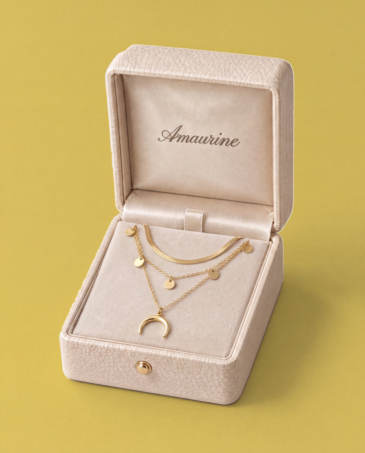 Gradin Layered Necklace — presentation box
