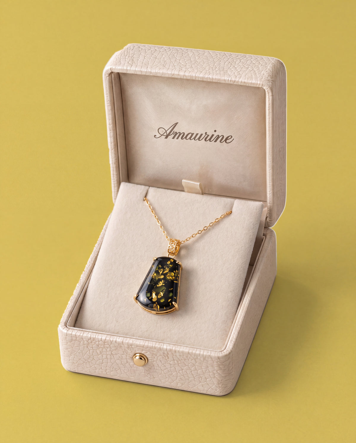 Clairière Amber Necklace — presentation box