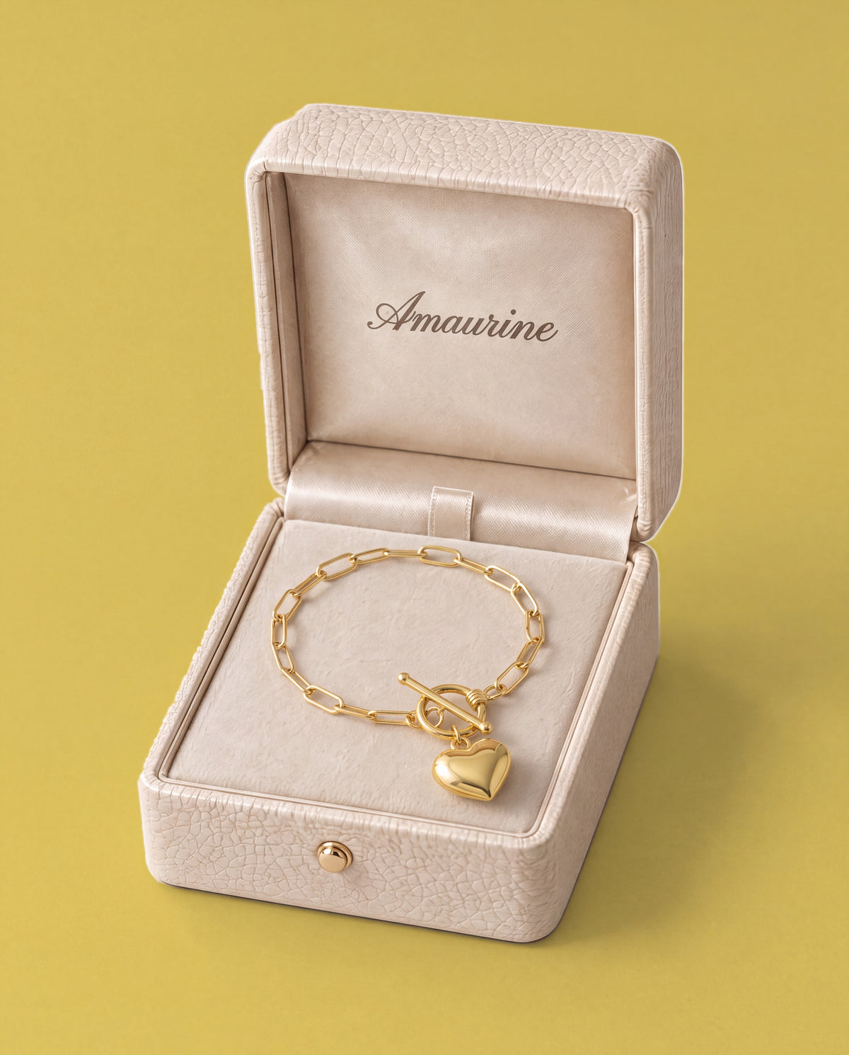 Attache Heart Bracelet — presentation box