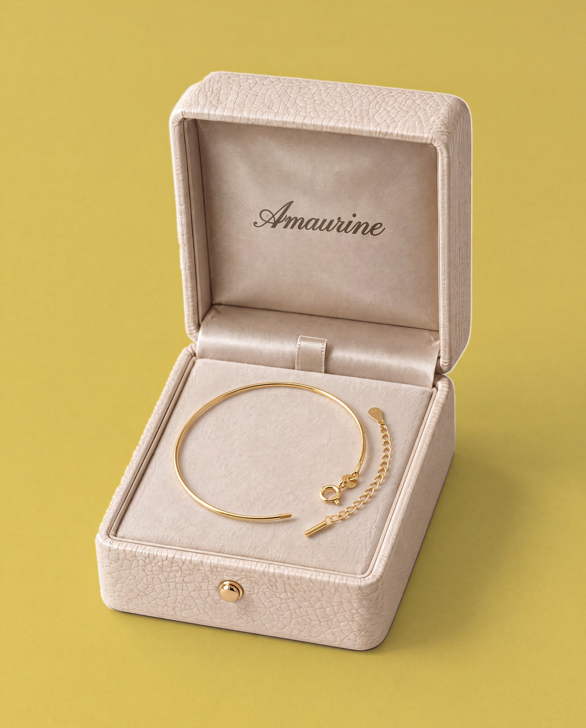 Cerceau Fine Bangle — presentation box