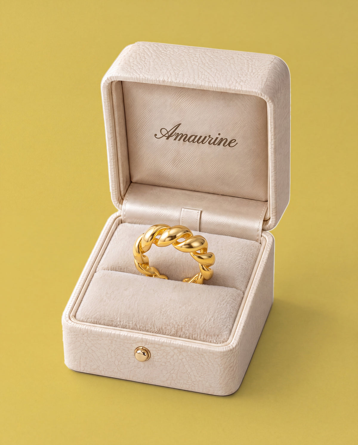 Cordage Twist Ring — presentation box