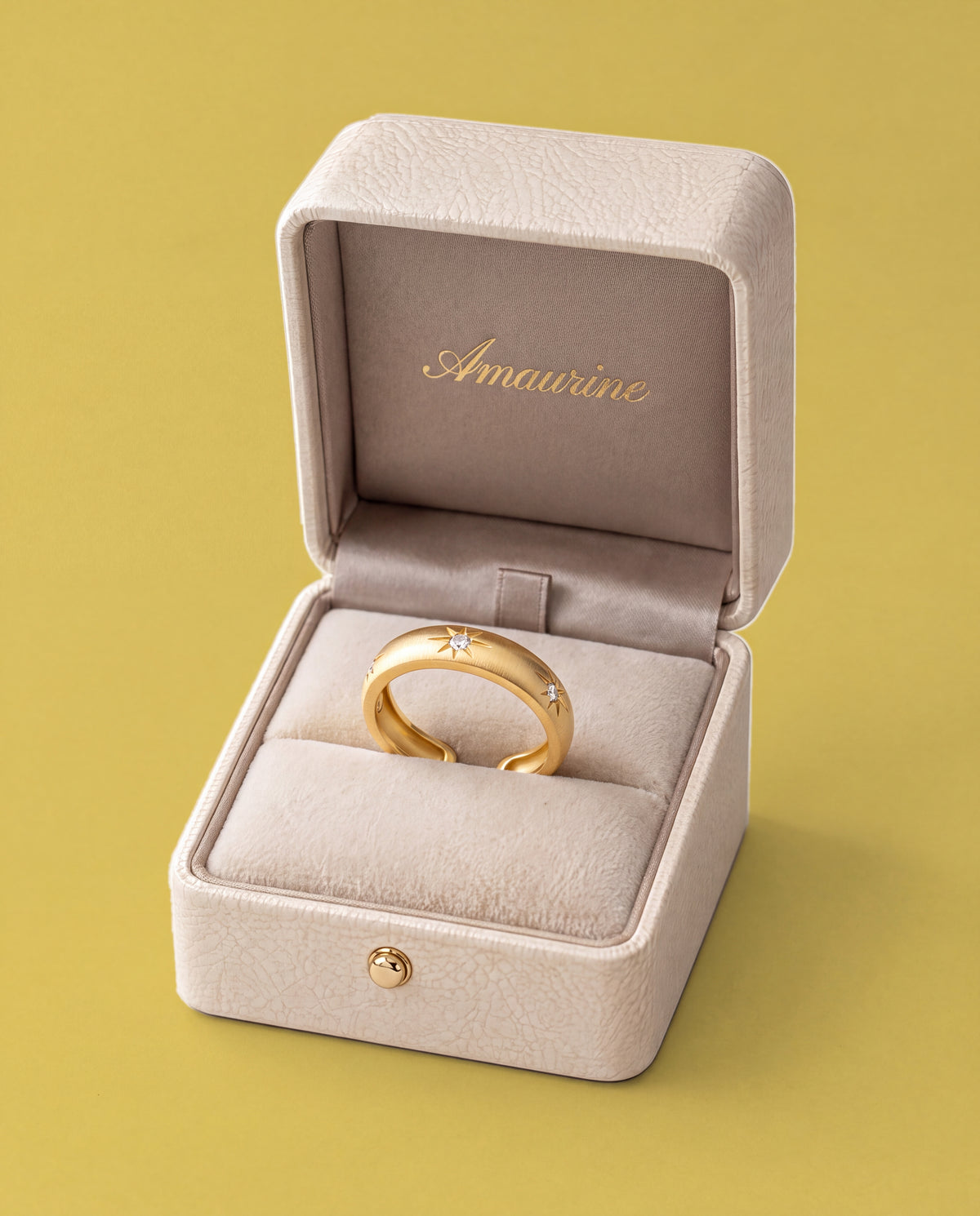 Éclat Ring — presentation box