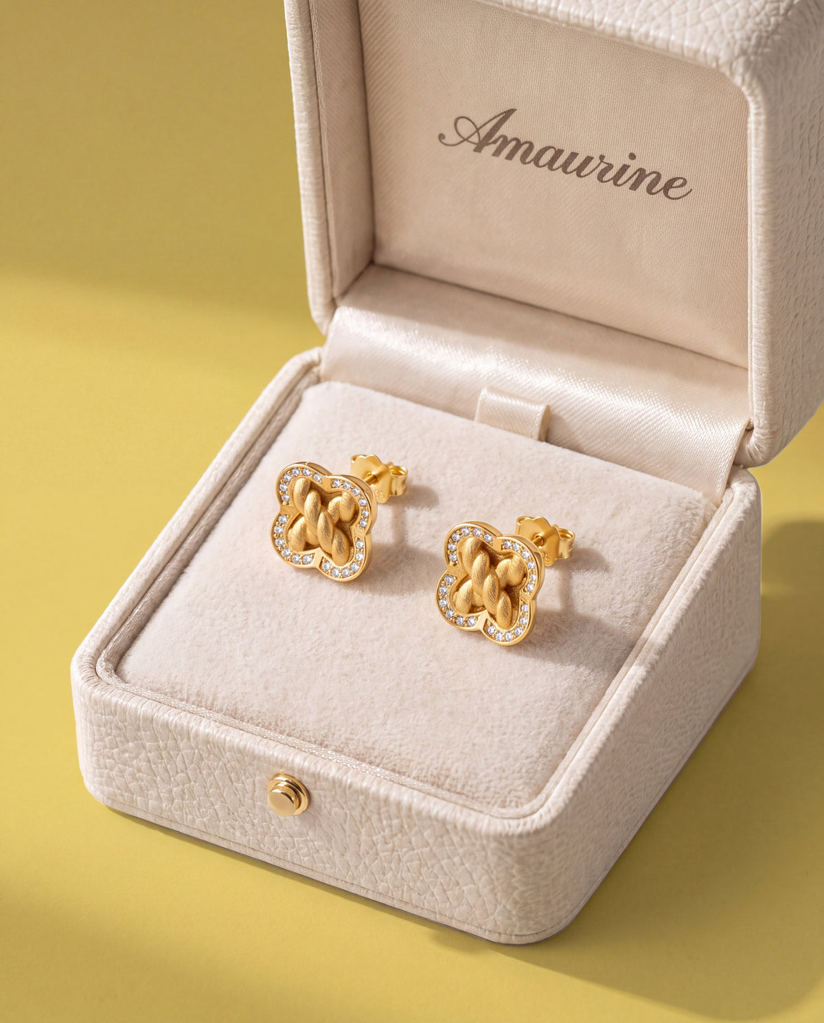 Trèfle Braid Studs — presentation box