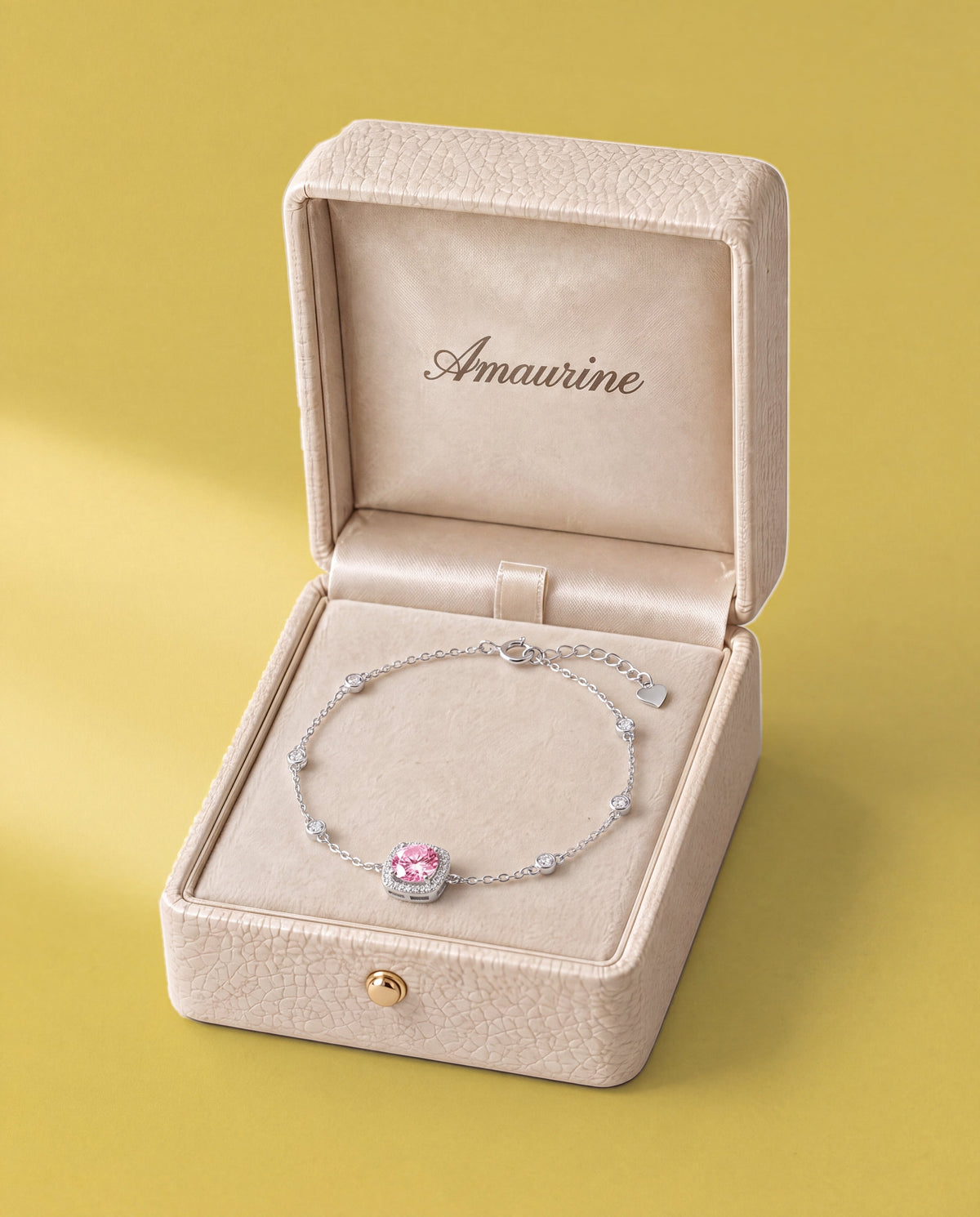 Incarnat Halo Bracelet — presentation box