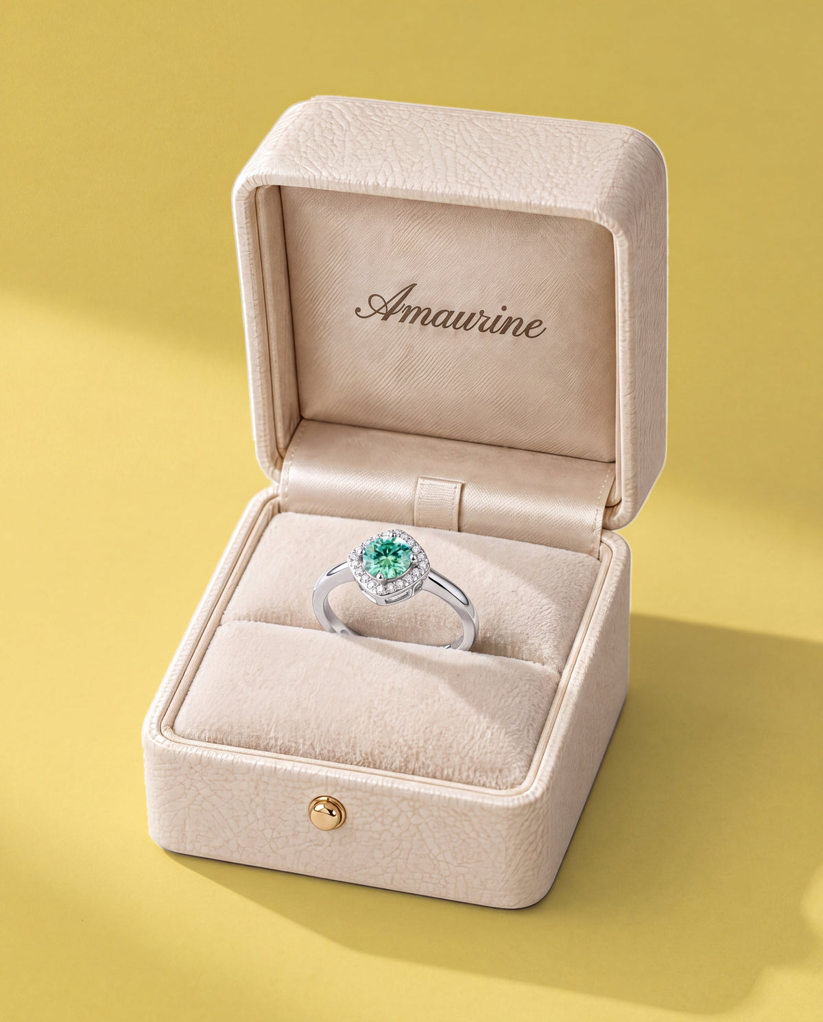 Carreau Halo Ring — presentation box