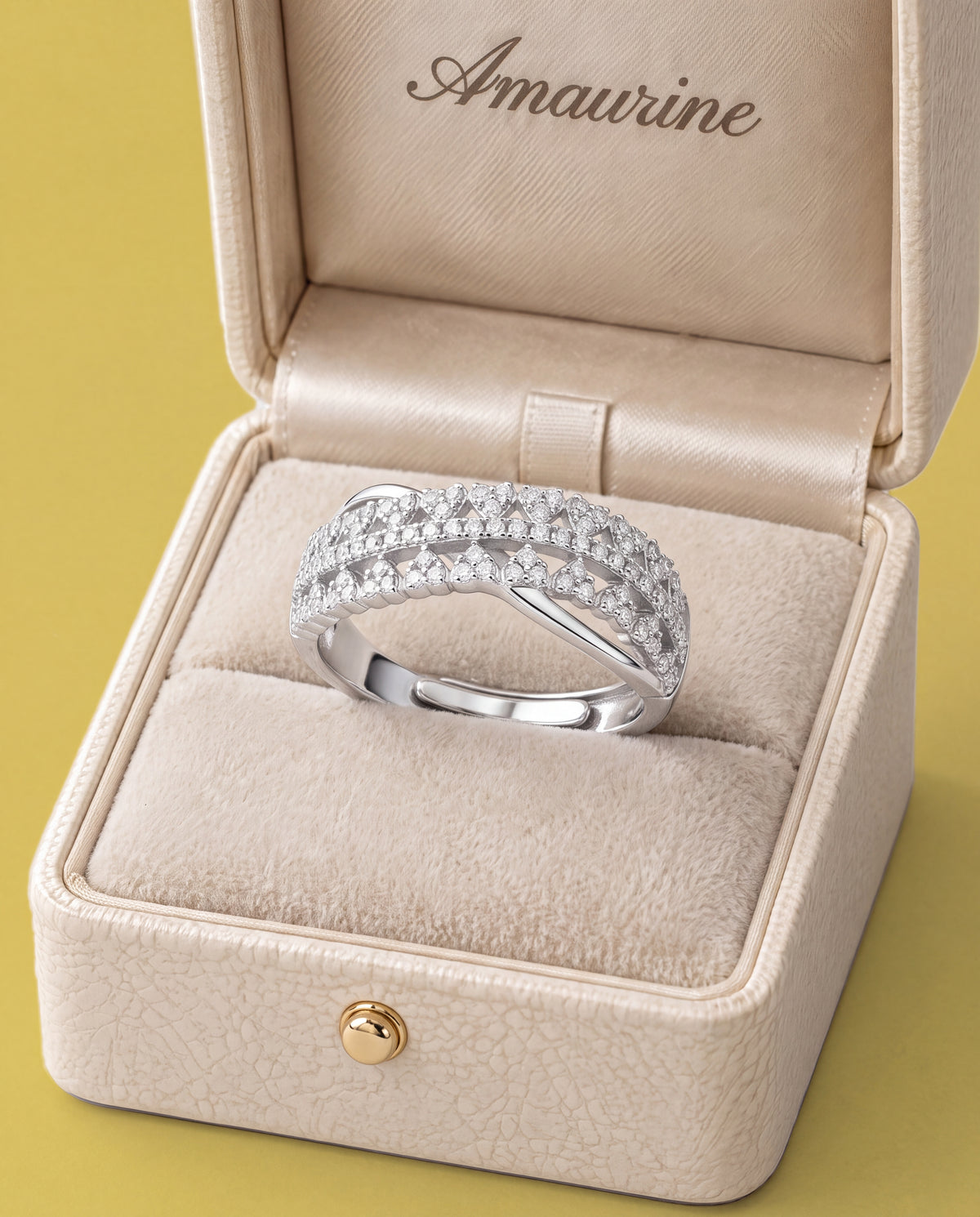 Rivière Crossover Ring — presentation box