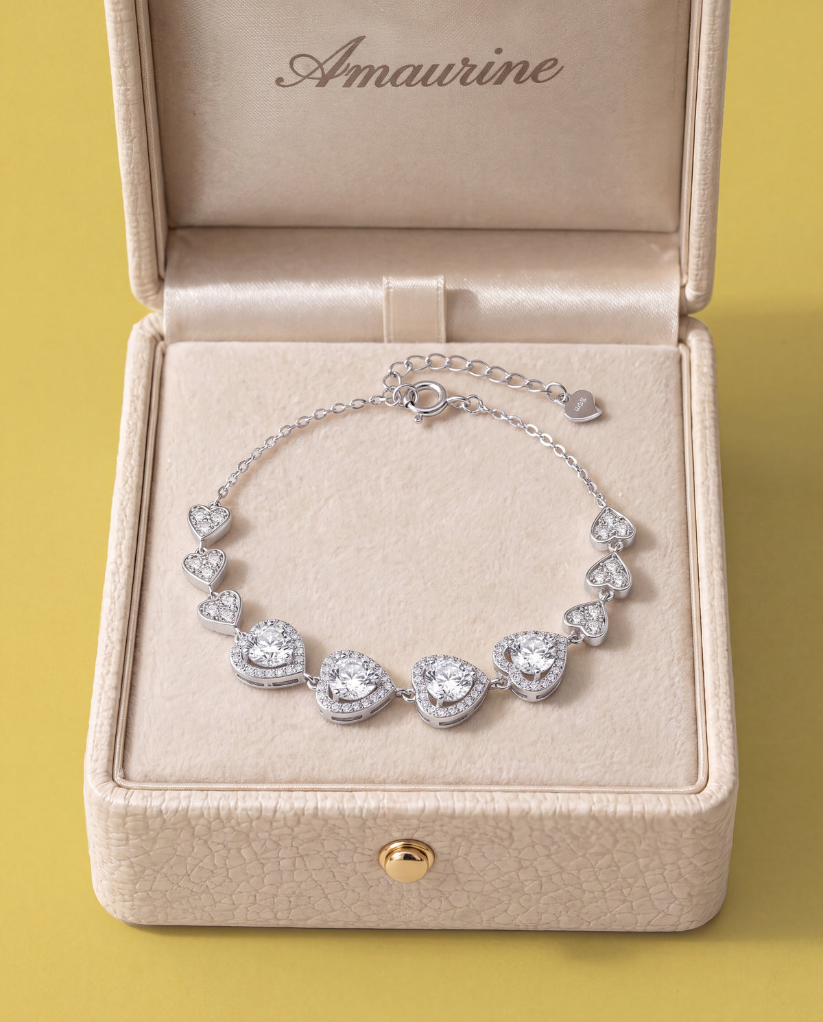 Sérénade Heart Bracelet — presentation box