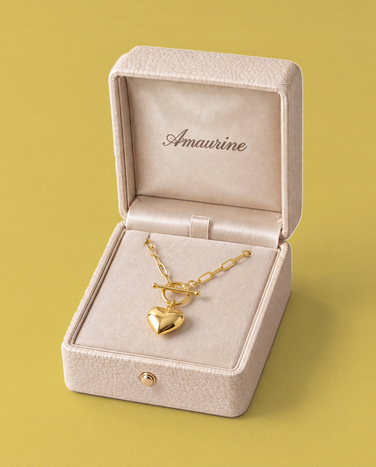 Ardeur Heart Necklace — presentation box