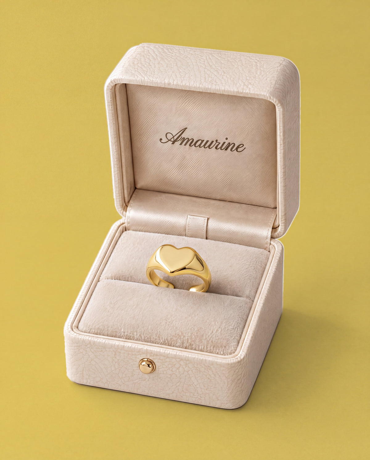 Émoi Heart Ring — presentation box