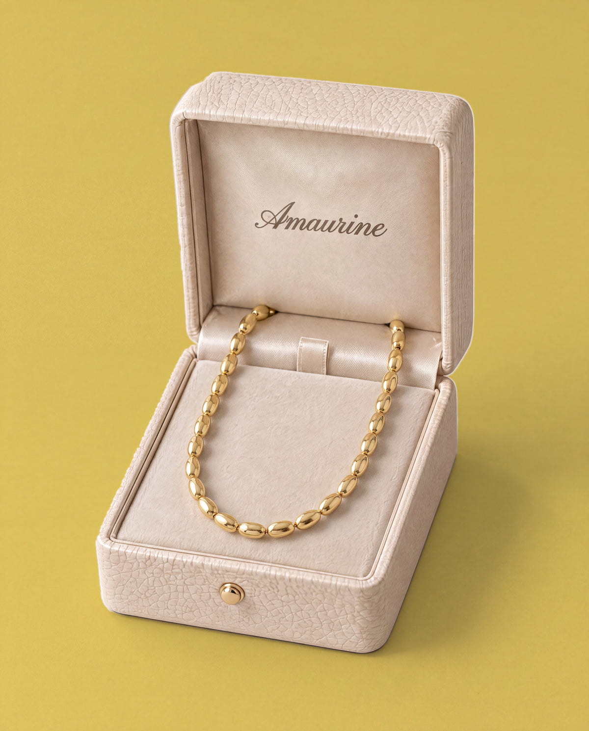 Épi Bead Choker — presentation box