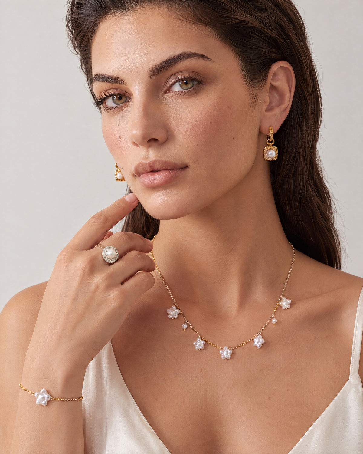 Lanterne Pearl Drop Hoops — Amaurine
