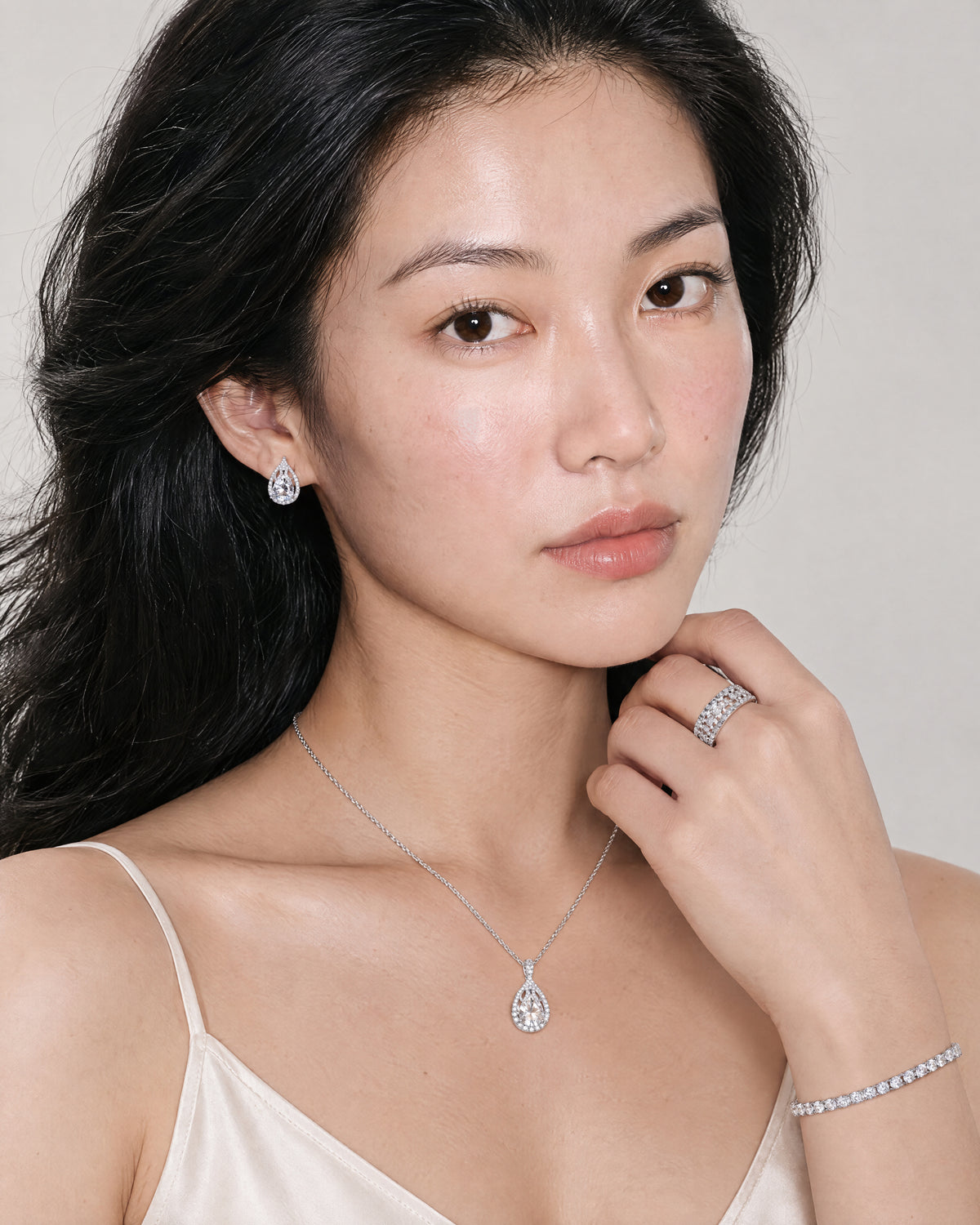 Ondine Teardrop Necklace — Amaurine