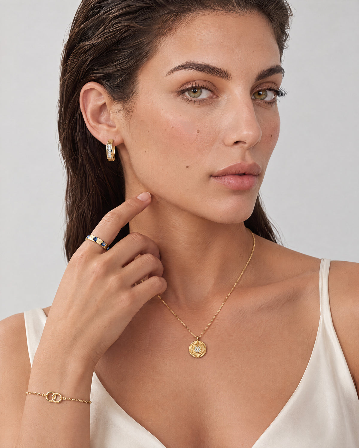 Reflet Huggie Hoops — Amaurine