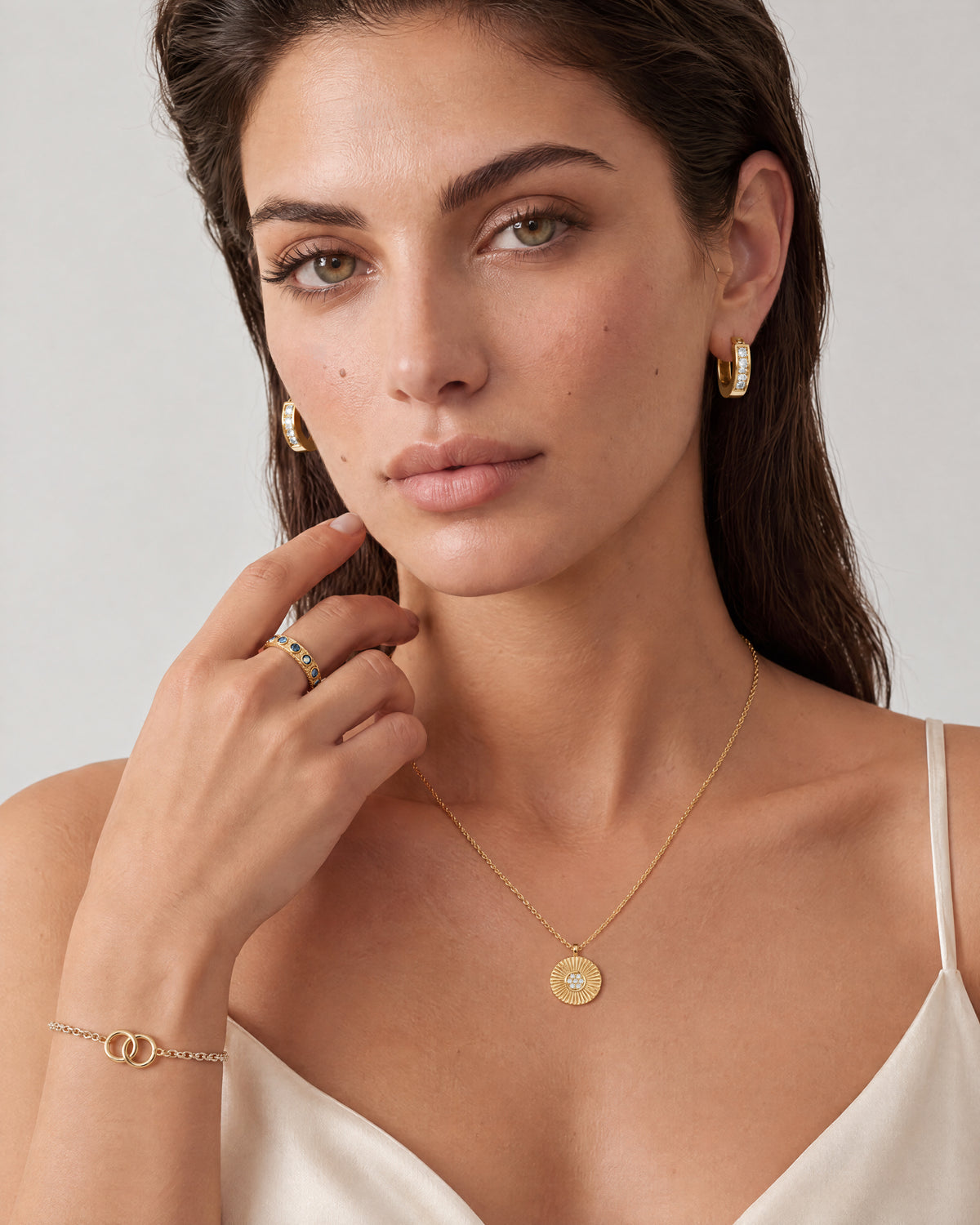 Soleil Disc Necklace — Amaurine