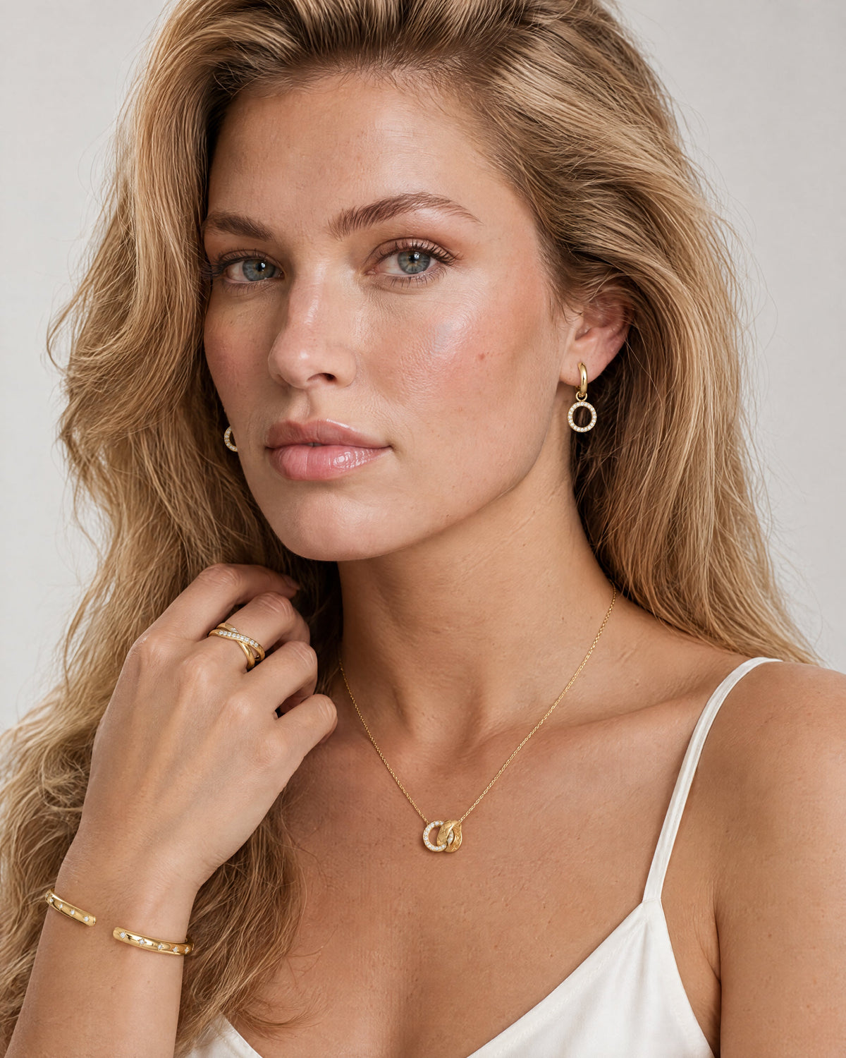 Pendule Pavé Huggies — Amaurine